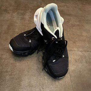 ON RUNNING Cloudflyer 21 99627